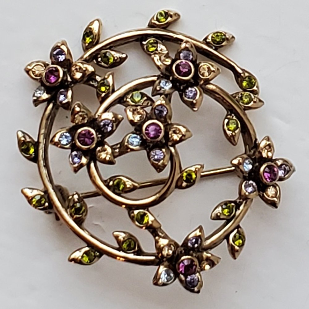 VERY PRETTY Vintage Monet Rhinestone Flower Spiral Brooch/Pin